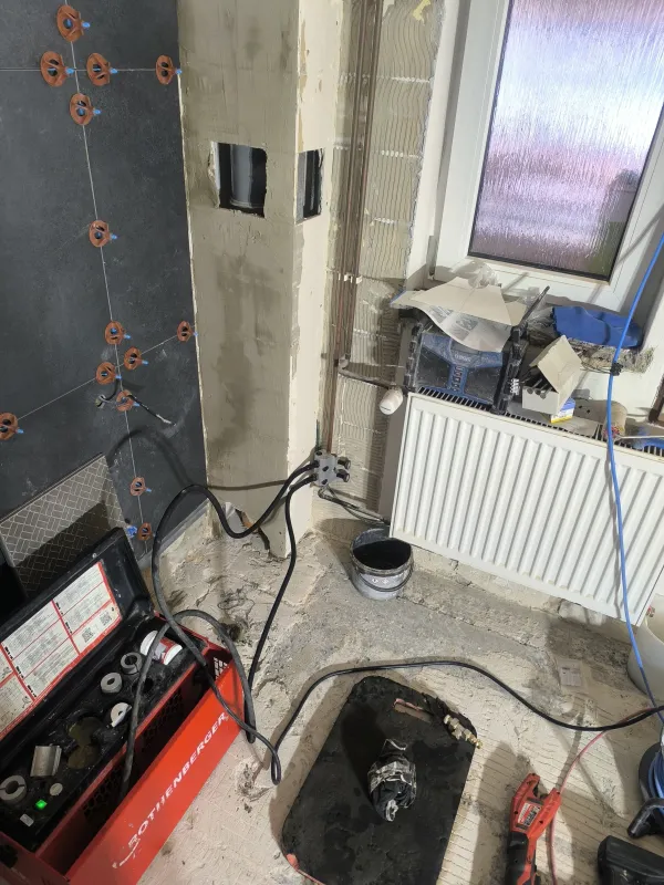 Realizace Pipelab - Zamrazení topení k radiátoru | topení, zamrazení potrubí, radiátory